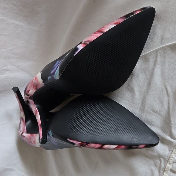 *New* Nine West 9M Purple Floral Heel - Picture 4 of 5